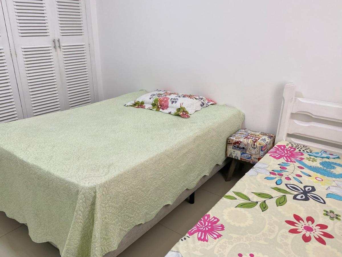 Apartamento 100 metros da praia das Astúrias Guarujá Exterior foto